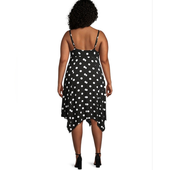 ✨️2/$30 NWT Tie-Front Dot Dress - Picture 2 of 4
